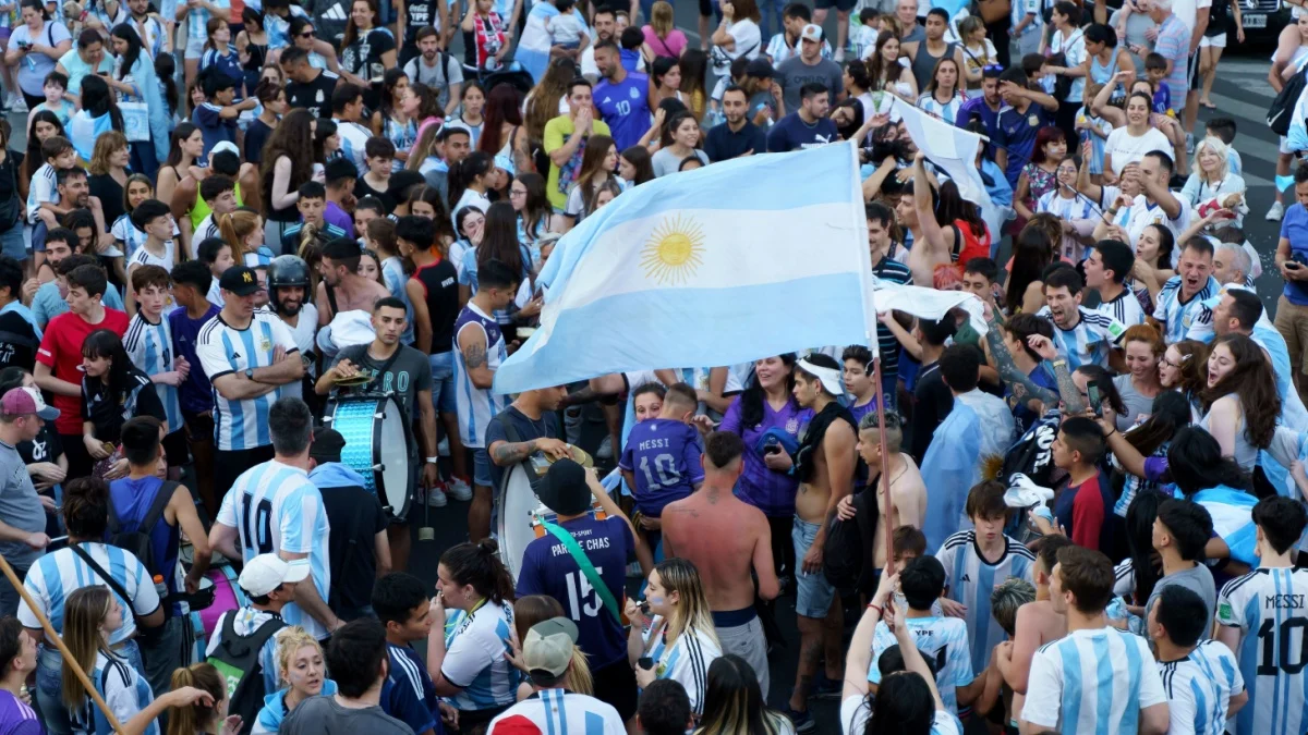 The relationship between betting and football is as old as the respective industry and the sport itself. This relationship has been coming under increasing pressure in some countries like the UK, something that is being mirrored in other developing markets. Santiago Gandara, Chief Marketing Officer at BetWarrior, shares his perspectives on sports marketing in Latin America. BetWarrior has particular expertise in Argentina, its founding market, where it is partnered with the national football and hockey associations.