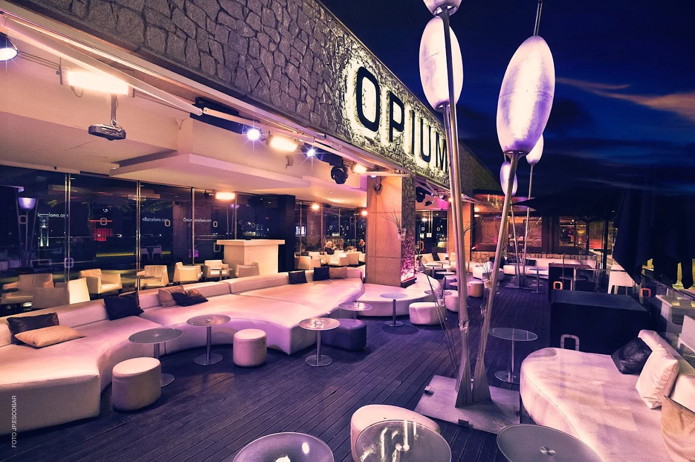 OPIUM-OUTDOOR