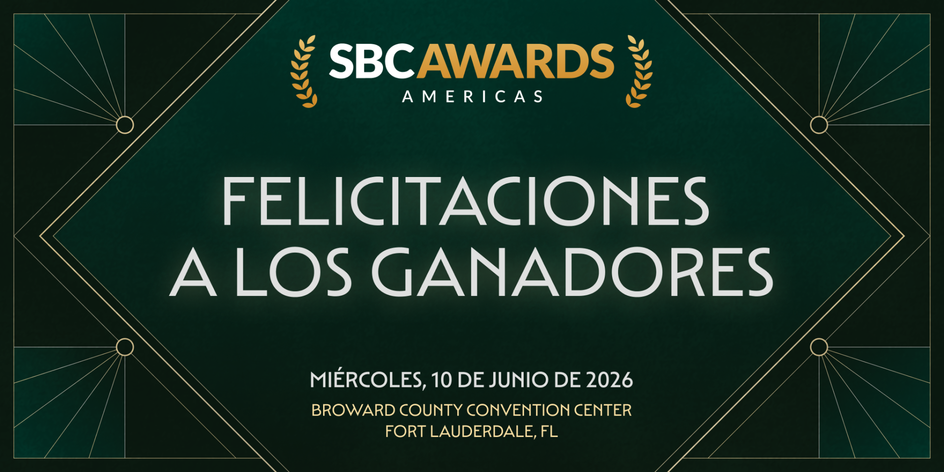 SBC Awards Americas 2026: Conoce a los Ganadores BetMGM, Kaizen Gaming y Sportradar fueron los grandes protagonistas de los SBC Awards Americas 2026, al obtener dos galardones cada uno durante la ceremonia celebrada anoche en Pier Sixty Six, en Fort Lauderdale, Florida. La velada celebró la excelencia corporativa en Norteamérica y Latinoamérica, reconociendo a operadores, afiliados, proveedores e individuos que impulsan la innovación en la industria del juego y las apuestas. La presentadora y estrella de televisión Andrea Ocampo fue la encargada de conducir la gala, en la que se entregaron 34 premios ante una audiencia compuesta por 600 líderes de la industria. Rasmus Sojmark, fundador y CEO de SBC, comentó: “Una de las partes más gratificantes de estas ceremonias es tener la oportunidad de reconocer a las personas y empresas que están generando un impacto real. El nivel de las candidaturas de este año fue extraordinariamente alto, lo que hace que estos logros sean aún más impresionantes. Felicidades a todos nuestros ganadores y finalistas por este merecido reconocimiento”. Por segundo año consecutivo, Kaizen Gaming dominó las categorías de operadores en Latinoamérica, revalidando los títulos de Operador de Apuestas Deportivas del Año – Latinoamérica y Operador de Casino del Año – Latinoamérica. Sportradar también defendió con éxito dos títulos, al imponerse nuevamente en las categorías de Producto de Datos Deportivos y Producto de Apuestas y Juego en Vivo. BetMGM también tuvo una noche memorable, llevándose los premios a Empleador del Año y Campaña de Marketing y Patrocinio del Año. En las categorías de operadores de Norteamérica, Hard Rock Bet Casino obtuvo el premio a Operador de Casino del Año, mientras que FanDuel Sportsbook retuvo por segundo año consecutivo el galardón a Operador de Apuestas Deportivas del Año. En las categorías de afiliación, Flashscore fue nombrado Afiliado del Año – Latinoamérica, mientras que Betting Hero se llevó el reconocimiento equivalente en Norteamérica. Entre los proveedores, Altenar fue distinguido como Proveedor de Apuestas Deportivas del Año, Pragmatic Play retuvo el premio a Proveedor de Casino del Año – Latinoamérica y White Hat Studios obtuvo el título para Norteamérica. Por su parte, Aviator, de Spribe, se llevó el codiciado premio a Juego del Año. Asimismo, Digitain fue nombrado Proveedor de Plataforma del Año, mientras que Xtremepush defendió con éxito su título como Socio de Adquisición y Retención. OpenBet obtuvo el reconocimiento a Solución de Cumplimiento del Año y BetConstruct ganó en la categoría de Producto Físico de Juegos y Apuestas. Reconociendo el compromiso de la industria con el juego responsable, Betsson Group recibió el premio a la Iniciativa Socialmente Responsable del Año, mientras que Rush Street Interactive fue nombrado Operador de Juegos Sociales del Año. La innovación también tuvo un papel destacado en ambas regiones, donde INSIGHTPLAY.AI obtuvo el premio a Innovación de la Industria del Año – Latinoamérica mientras que Soft2Bet se llevó el reconocimiento equivalente en Norteamérica. En las categorías de pagos, Nuvei ganó el premio a Solución de Pago del Año – Latinoamérica, mientras que el reconocimiento para Norteamérica fue para WorldPay. Los premios también destacaron el talento emergente de Norteamérica y Latinoamérica. ToonieBet fue nombrada Estrella Emergente del Año. Por su parte, Octoplay ganó la categoría de Estrella Emergente en Casino y OpticOdds obtuvo el premio a Estrella Emergente en Apuestas Deportivas. Las categorías individuales pusieron en valor a algunas de las figuras más influyentes de la industria. Leonardo Baptista, CEO de Pay4Fun, fue nombrado Líder del Año – Latinoamérica, mientras que Vik Shrestha, VP de MGM Resorts, obtuvo el premio a Líder del Año – Norteamérica. En las categorías tribales, Choctaw Casinos & Resorts fue nombrado Operador Tribal de Juego del Año, mientras que Heidi Grant, Senior Executive Officer de la División de Comercio de la Choctaw Nation of Oklahoma, recibió el premio a Líder Tribal del Año. Sojmark añadió: “Fue una velada fantástica y una celebración merecida del talento, la innovación y la ambición que existen tanto en Norteamérica como en Latinoamérica. Quiero felicitar una vez más a todos nuestros ganadores y agradecer a Betsson Group, nuestro Patrocinador Principal, así como a todos nuestros patrocinadores colaboradores, por ayudar a hacer posible esta edición de los SBC Awards Americas”. La ceremonia de premios marcó un cierre perfecto para SBC Awards Americas 2026, poniendo el broche final a tres días de networking, reuniones de negocio y contenido educativo para los actores clave de las industrias del juego y las apuestas de Norteamérica y Latinoamérica. Para consultar la lista completa de ganadores, visita: https://sbcevents.com/sbc-awards-americas/