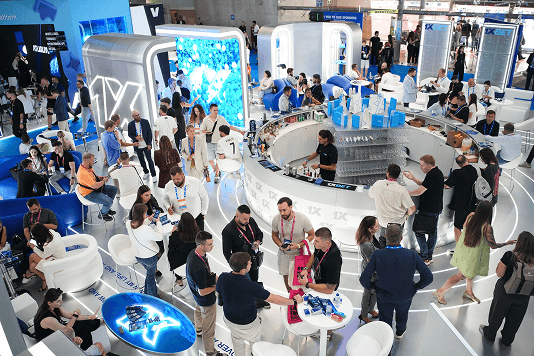 SHOW FLOOR image